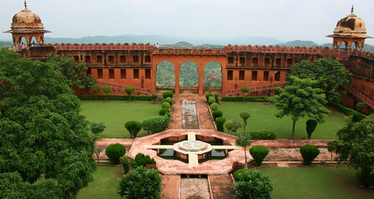 Jaigarh Fort